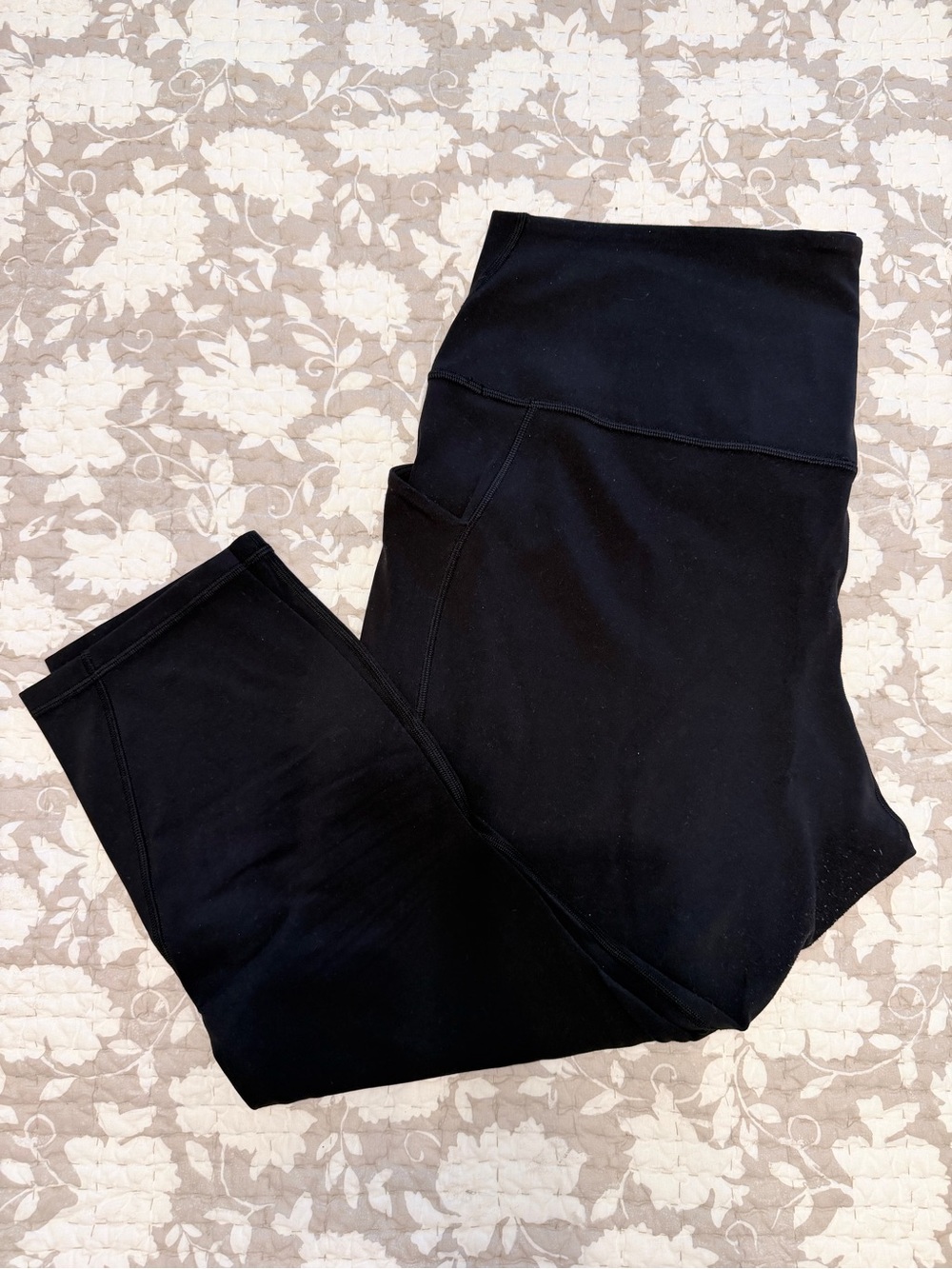 Lululemon Align High Waisted Cropped Leggings - W/ Pockets! Black - Sz.20